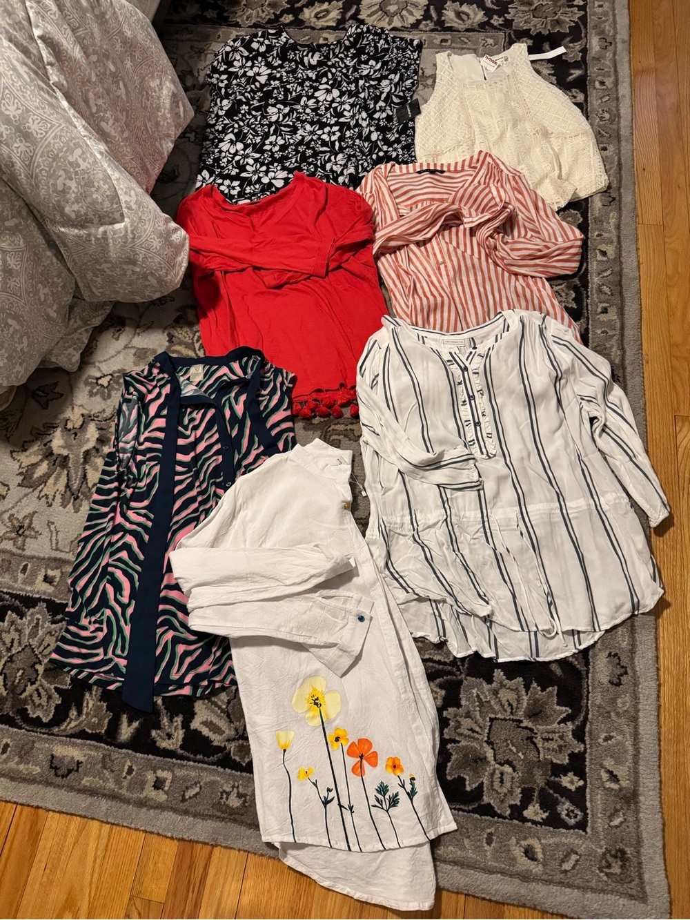 Women’s Size XL 7 top bundle